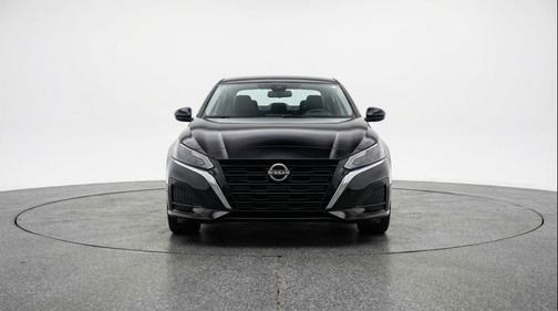 Super Black 2025 Nissan Altima SV FWD