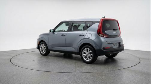 Gravity Gray 2025 Kia Soul LX