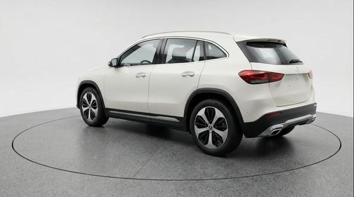 Polar White 2025 Mercedes-Benz GLA 250 4MATIC