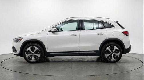 Polar White 2025 Mercedes-Benz GLA 250 4MATIC