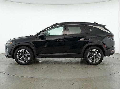 Phantom Black 2025 Hyundai TUCSON SEL