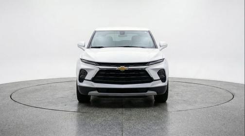 Summit White 2025 Chevrolet Blazer 2LT