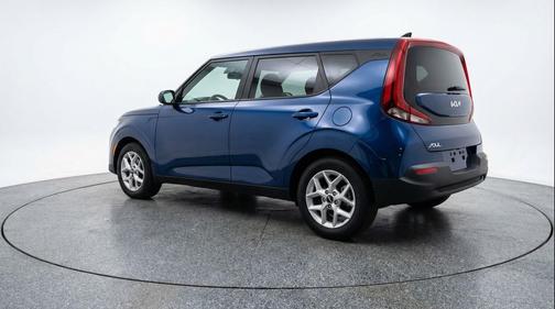 Gravity Gray 2025 Kia Soul LX
