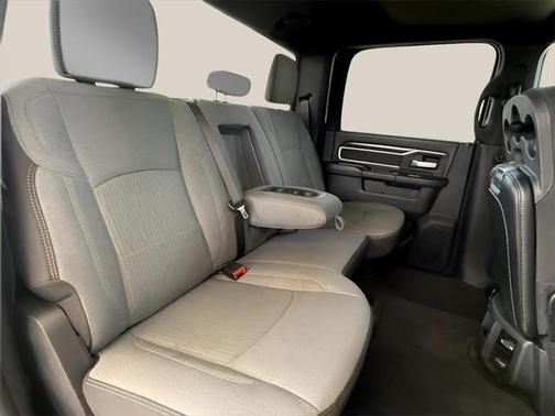 2024 RAM 2500 Big Horn Crew Cab 4x4 8' Box
