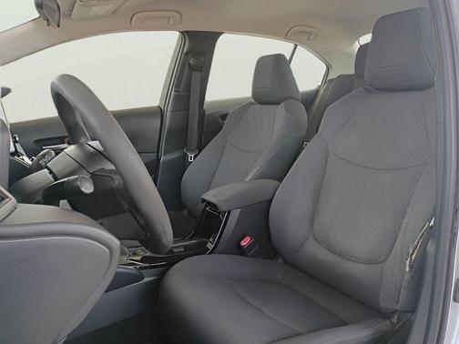 Classic Silver Metallic 2020 Toyota Corolla LE