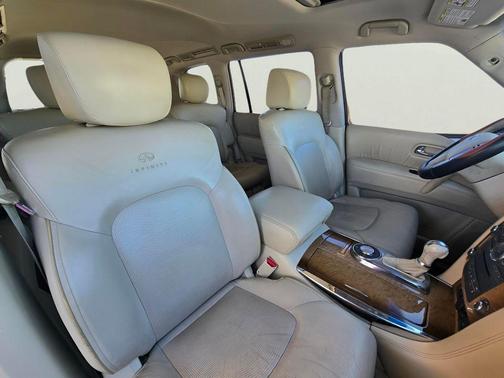 2012 INFINITI QX56 Base