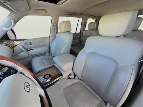 2012 INFINITI QX56 Base