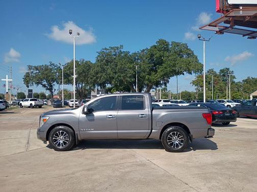 Gun Metallic 2021 Nissan Titan SV