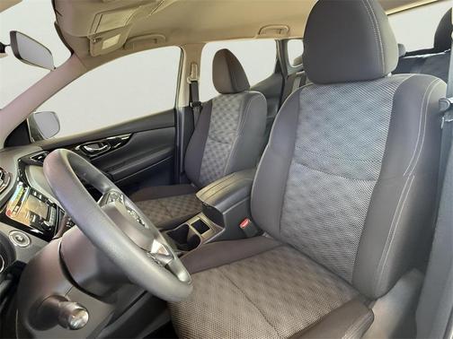 2018 Nissan Rogue Sport SV