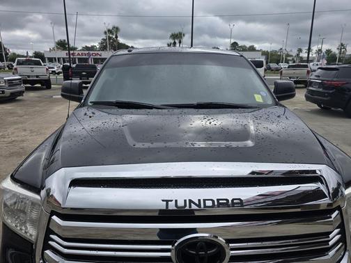 2017 Toyota Tundra SR5