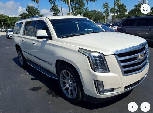 White Diamond Clearcoat 2015 Cadillac Escalade ESV Luxury