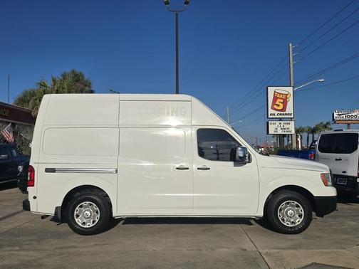 2016 Nissan NV Cargo NV2500 HD SV V8