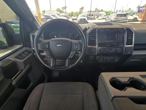 Blue 2016 Ford F-150 XLT