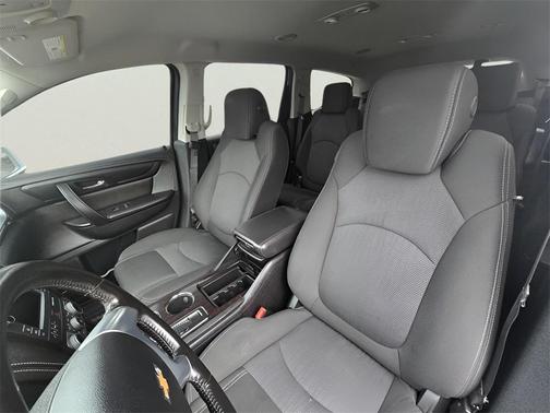 2017 Chevrolet Traverse 2LT