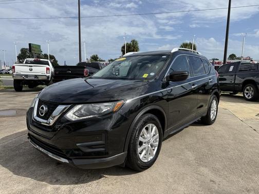 2017 Nissan Rogue SV