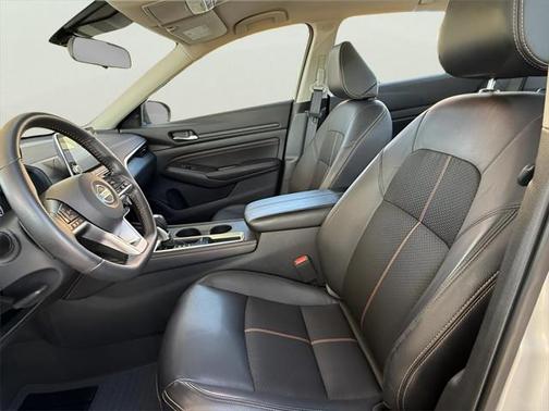 2022 Nissan Altima SR FWD