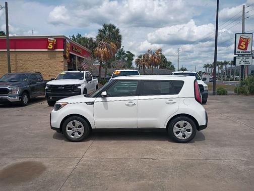 Clear White 2014 Kia Soul Base