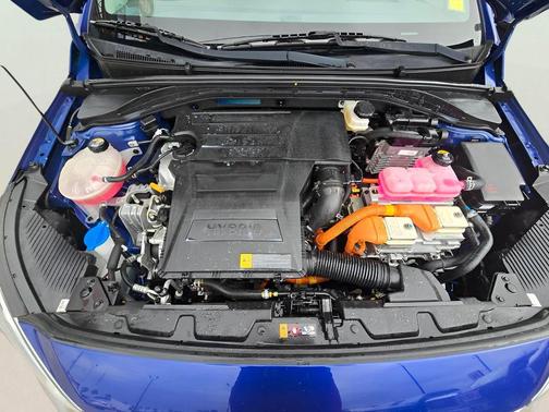 2022 Hyundai IONIQ Hybrid SE