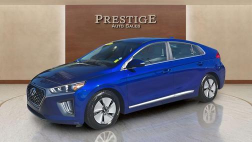 2022 Hyundai IONIQ Hybrid SE