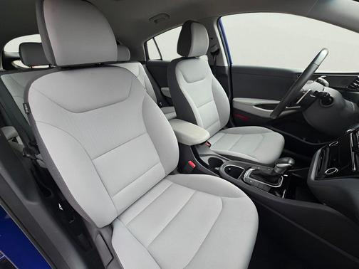 2022 Hyundai IONIQ Hybrid SE