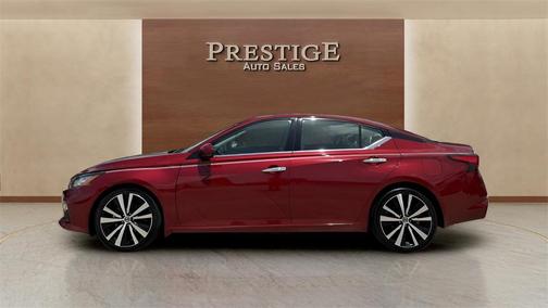 2020 Nissan Altima Platinum FWD