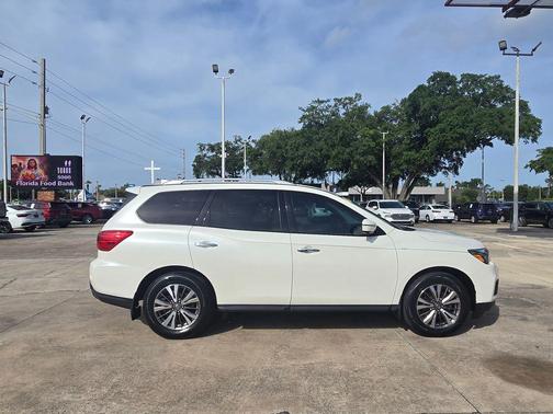 Pearl White Tricoat 2019 Nissan Pathfinder SL