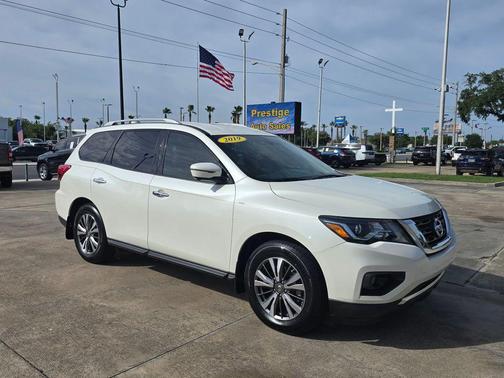 Pearl White Tricoat 2019 Nissan Pathfinder SL