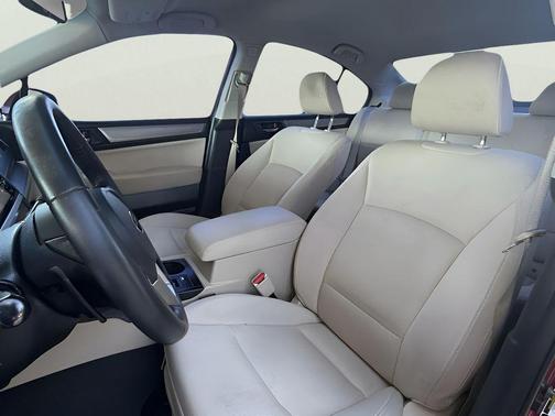 2016 Subaru Legacy Premium