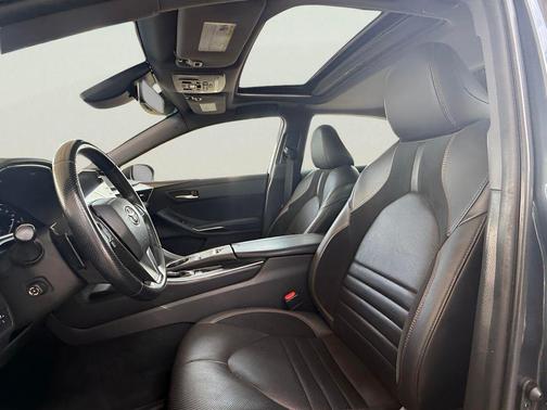 2020 Toyota Avalon Touring