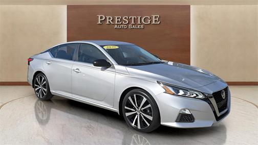 2020 Nissan Altima SR FWD