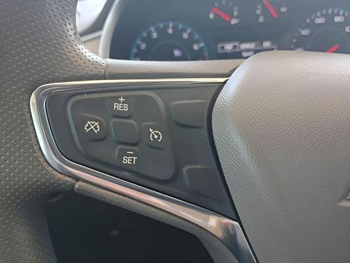 Mosaic Black Metallic 2021 Chevrolet Malibu 1LS