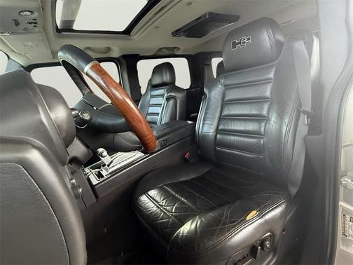 2005 Hummer H2 Base