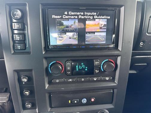 2005 Hummer H2 Base