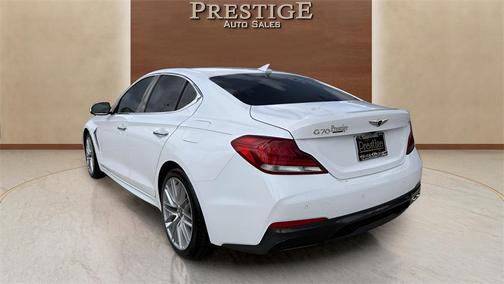 2020 Genesis G70 2.0T RWD