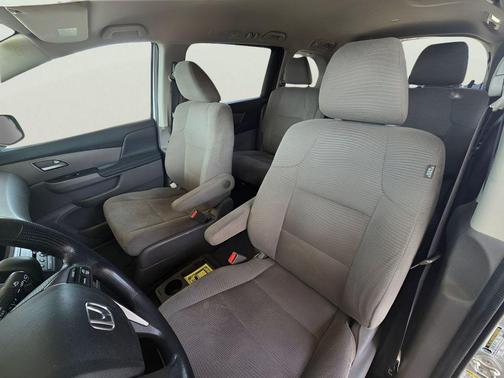 Alabaster Silver Metallic 2013 Honda Odyssey LX