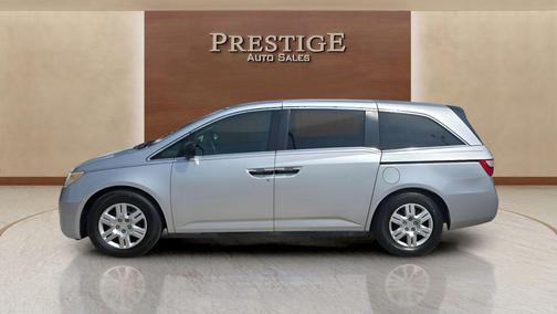 Alabaster Silver Metallic 2013 Honda Odyssey LX