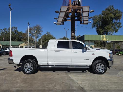 2020 RAM 2500 Laramie Mega Cab 4X4 6'4' Box