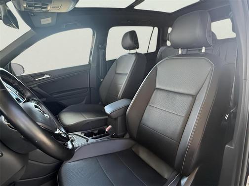 2021 Volkswagen Tiguan 2.0T SE R-Line Black