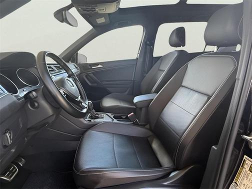 2021 Volkswagen Tiguan 2.0T SE R-Line Black