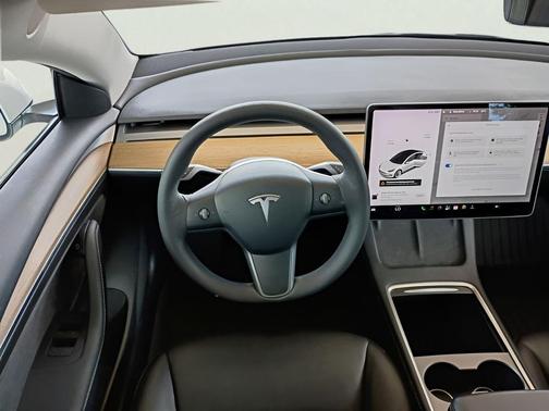White 2021 Tesla Model 3 Standard Range Plus
