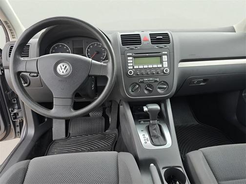 2008 Volkswagen Rabbit Base