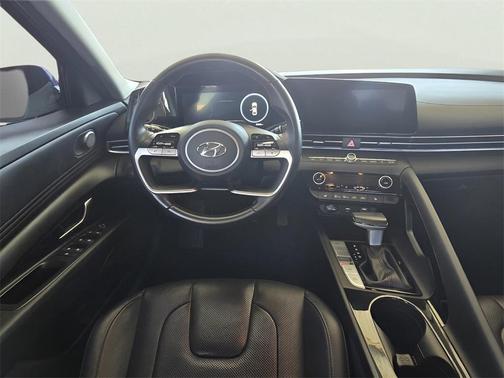 2021 Hyundai ELANTRA Limited