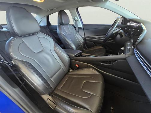 2021 Hyundai ELANTRA Limited