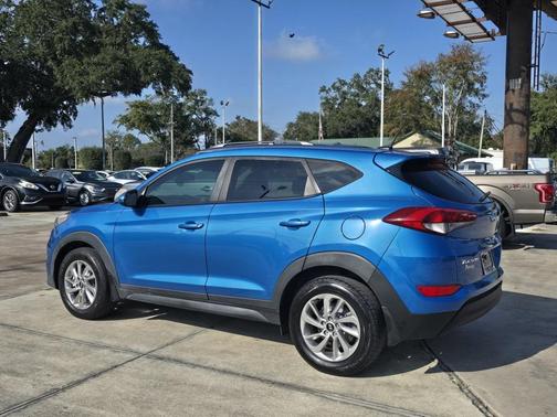 2016 Hyundai TUCSON SE