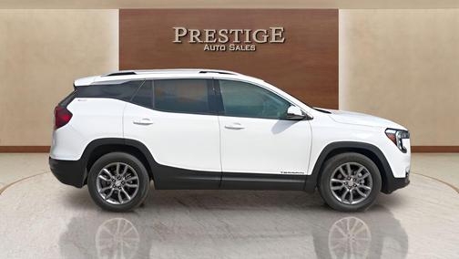 Summit White 2023 GMC Terrain SLT