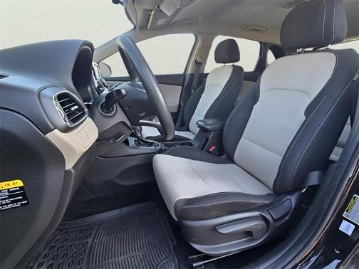 2018 Hyundai Elantra GT Base