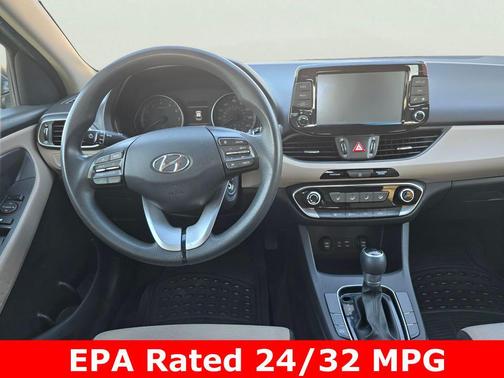 2018 Hyundai Elantra GT Base