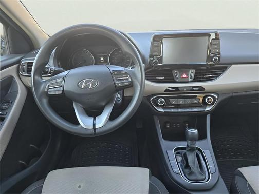 2018 Hyundai Elantra GT Base