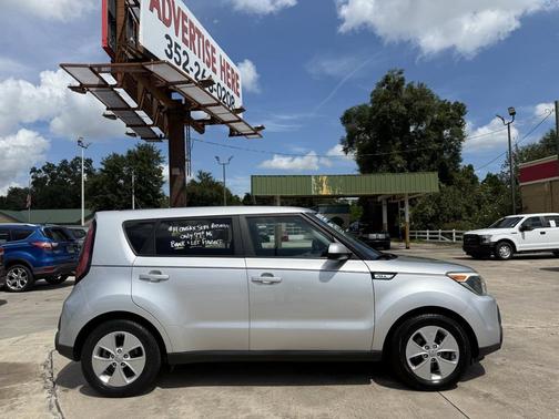 2016 Kia Soul Base