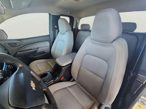 Summit White 2016 Chevrolet Colorado WT